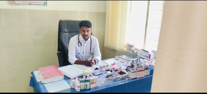 ಹನೂರು - ಪಿಜಿ ಪಾಳ್ಯ ಪ್ರಾಥಮಿಕ ಆರೋಗ್ಯ ಕೇಂದ್ರದ ವೈದ್ಯರಾಗಿ ಡಾ: ಶುಭಾಷ್