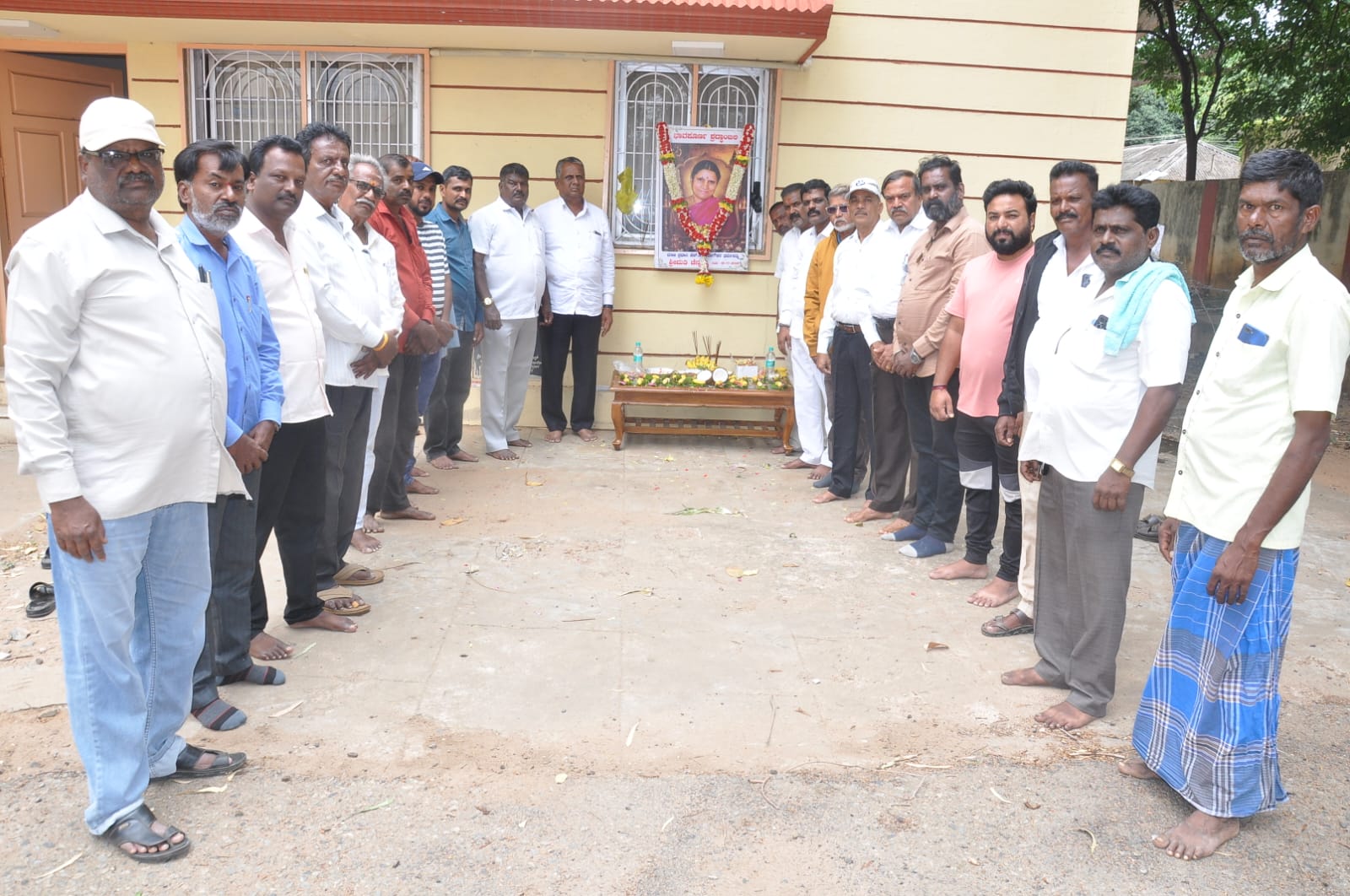 ಕೊಳ್ಳೇಗಾಲ - ಜೆಡಿಎಸ್ ವತಿಯಿಂದ ಶ್ರೀಮತಿ ಚೆನ್ನಮ್ಮ ದೇವೇಗೌಡರಿಗೆ ಶ್ರದ್ಧಾಂಜಲಿ