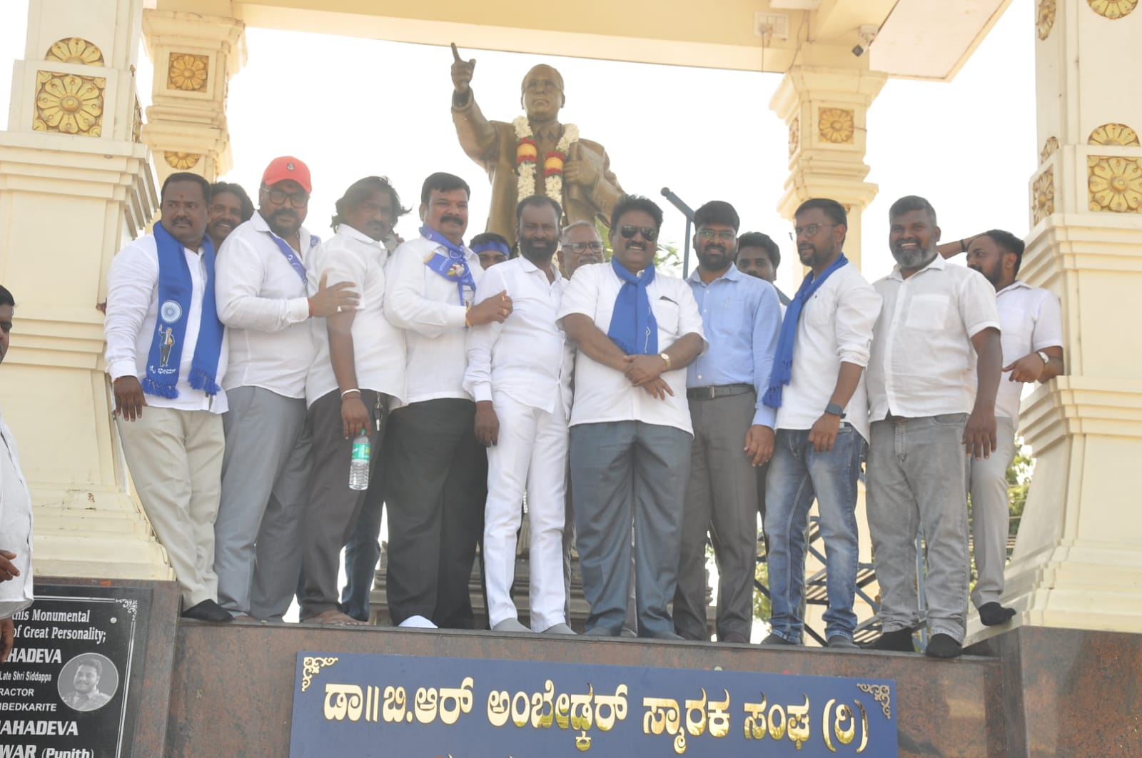 ಕೊಳ್ಳೇಗಾಲ- ಒಳ ಮೀಸಲಾತಿಯಲ್ಲಿ ಅನ್ಯಾಯ ಖಂಡಿಸಿ ಬಲಗೈ ಸಮುದಾಯದಿಂದ ಬೃಹತ್ ಪ್ರತಿಭಟನೆ