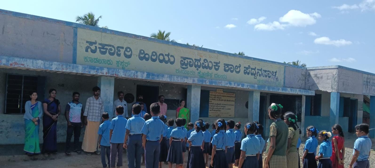ಹನೂರು: ಜಿಲ್ಲಾಧಿಕಾರಿ ಶಿಲ್ಪನಾಗ್ ಭರವಸೆಯಿಂದ ಶಾಲೆಗೆ ಹಾಜರಾದ ಪೆದ್ದನಪಾಳ್ಯ ಶಾಲೆ ಮಕ್ಕಳು